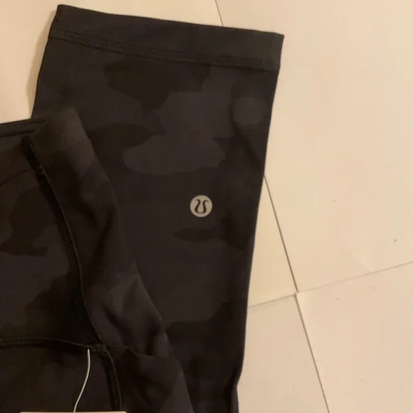 New with tags Lululemon Swift Speed HR Crop 21" leggings size 8 - Picture 8 of 16